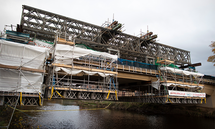 Unique lifting technique helps get crucial city centre transport job underway